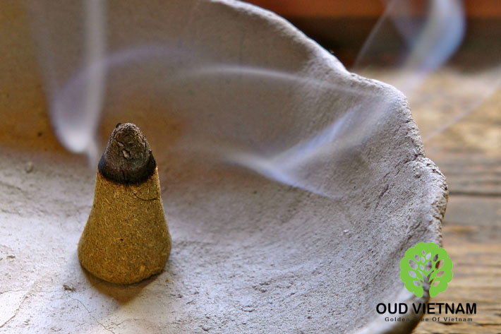 Oud Vietnam Incense cone – Incense for Healing