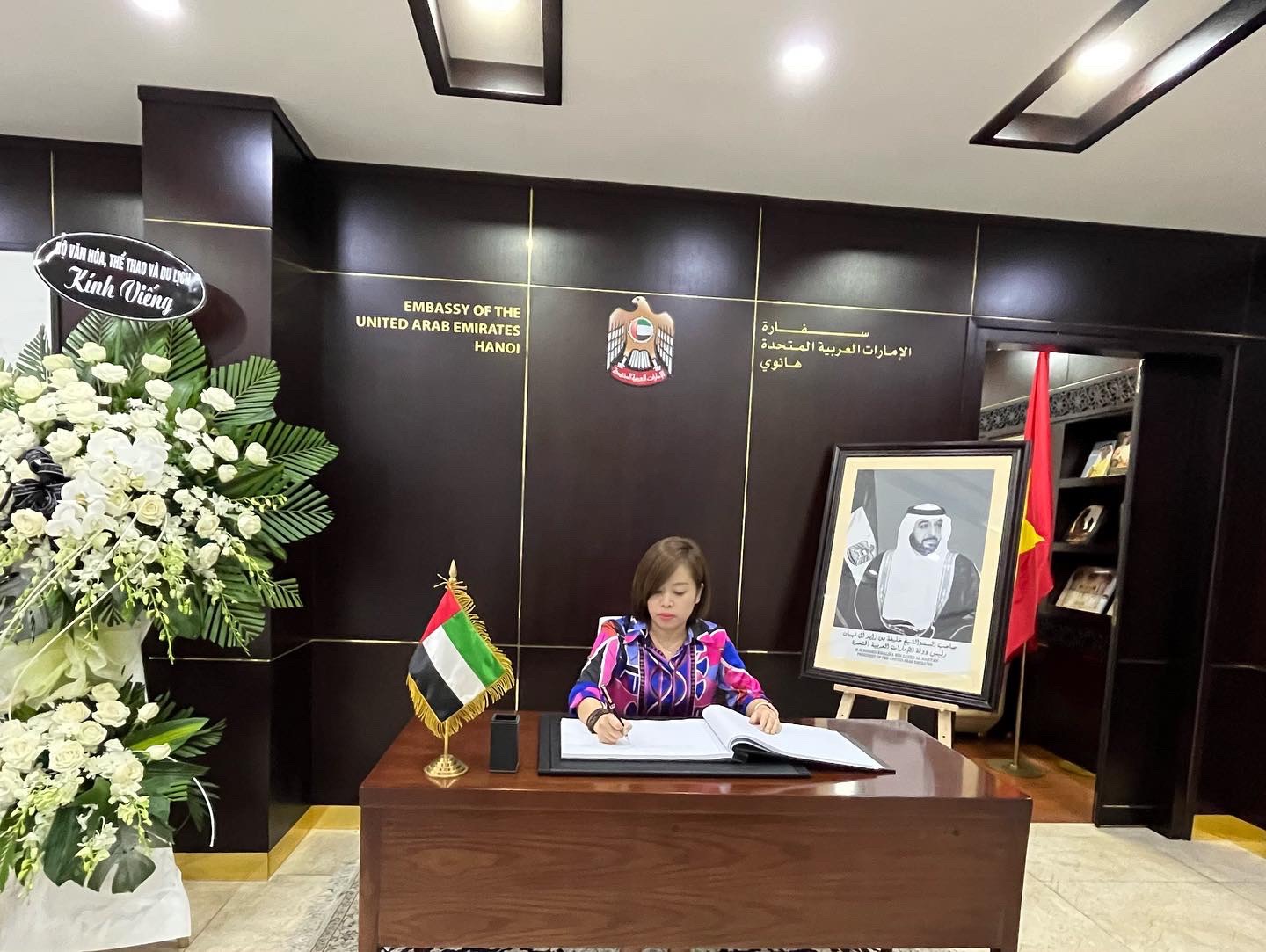 Oud VietNam visited the UAE Embassy in Hanoya
